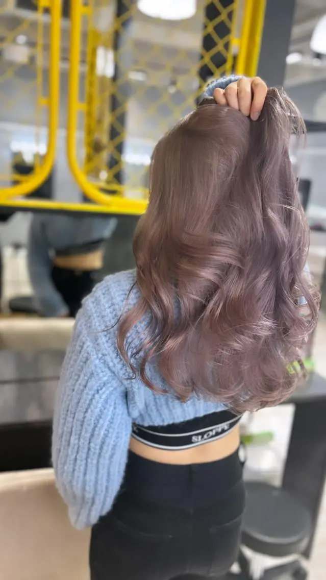 セミロング カラー ハイトーンカラー Giselハヤシ ケンタのヘアスタイル