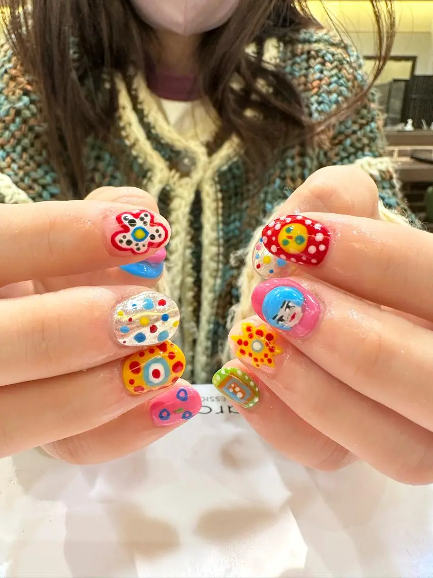 ネイル 個性派ネイル 🌼 ハルカ ♡の眉毛・アイブロウイメージ