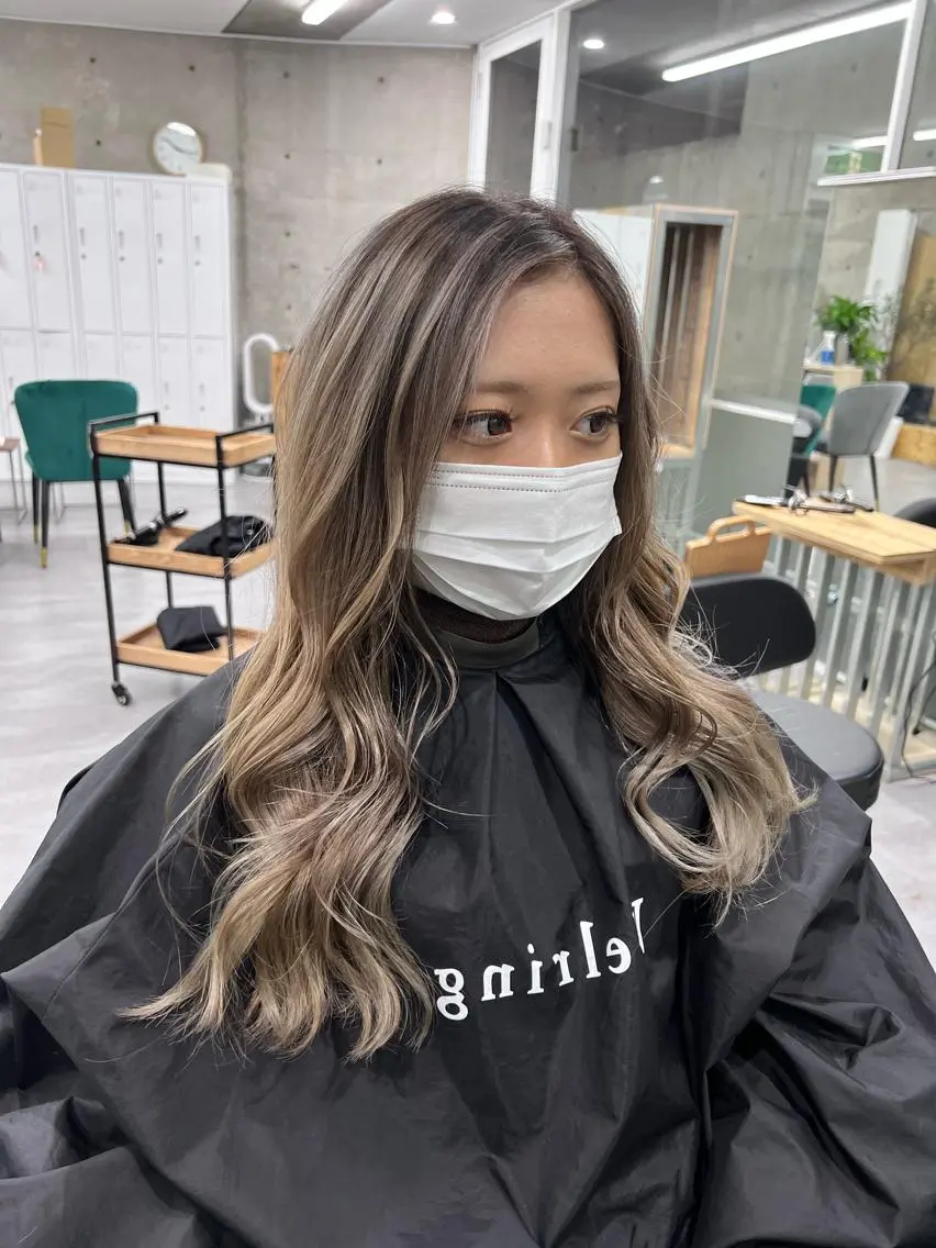 ロング カラー バレイヤージュ ミストバング ハイライトカラー ハイライト レイヤーカット ヘアカラー トリートメント 艶髪✨ブリーチ職人 yasuのヘアスタイル
