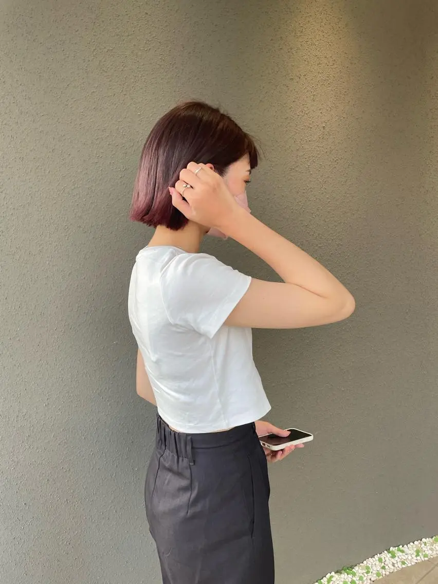 ショート カラー 切りっぱなしボブ ブラウンカラー ピンクカラー ピンクブラウン ボブ ヘアカラー 山本 愛永のヘアスタイル