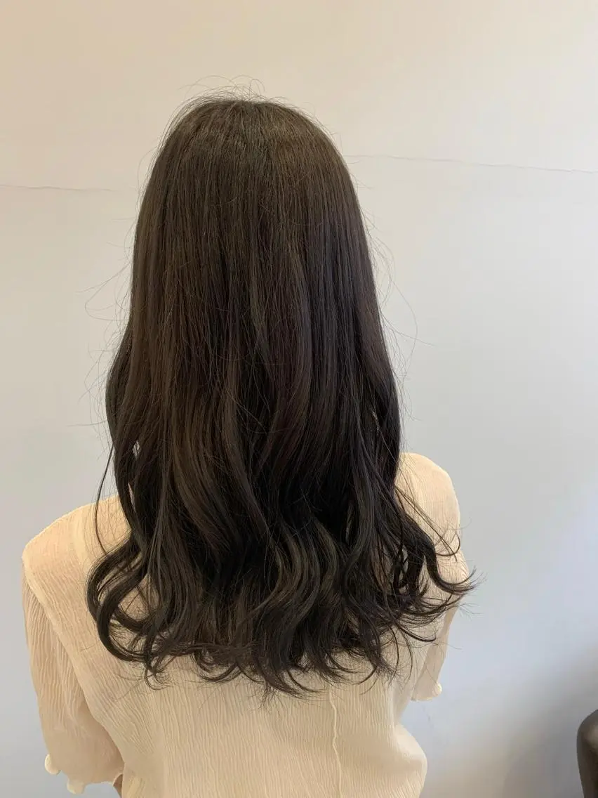 ロング カラー アッシュ サケモト ユウジのヘアスタイル