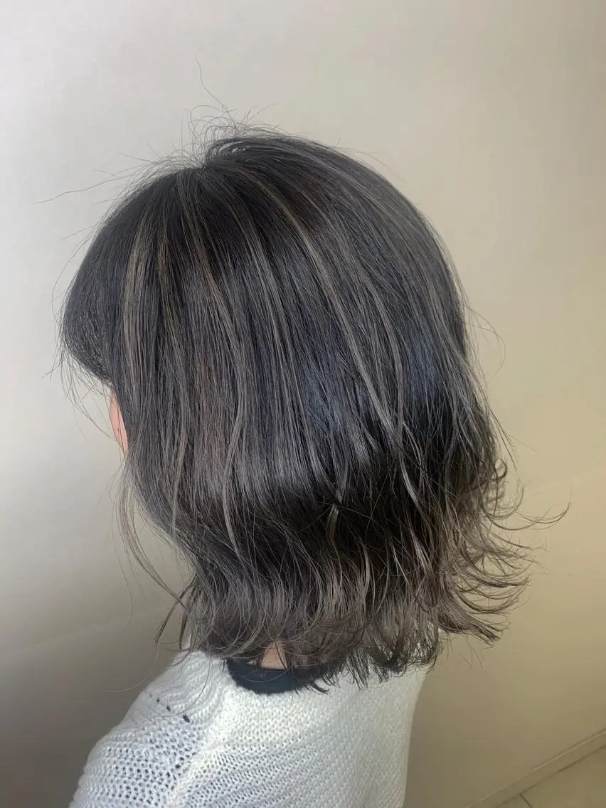 ミディアム カラー ヘアアレンジ ヘアカラー トリートメント 【Sweep】おじま のぞみのヘアスタイル