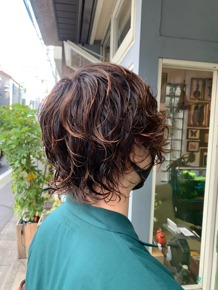 ミディアム パーマ ミディアムパーマ ウルフカット カット パーマ 清水千優/パーマ/ メンズパーマのヘアスタイル
