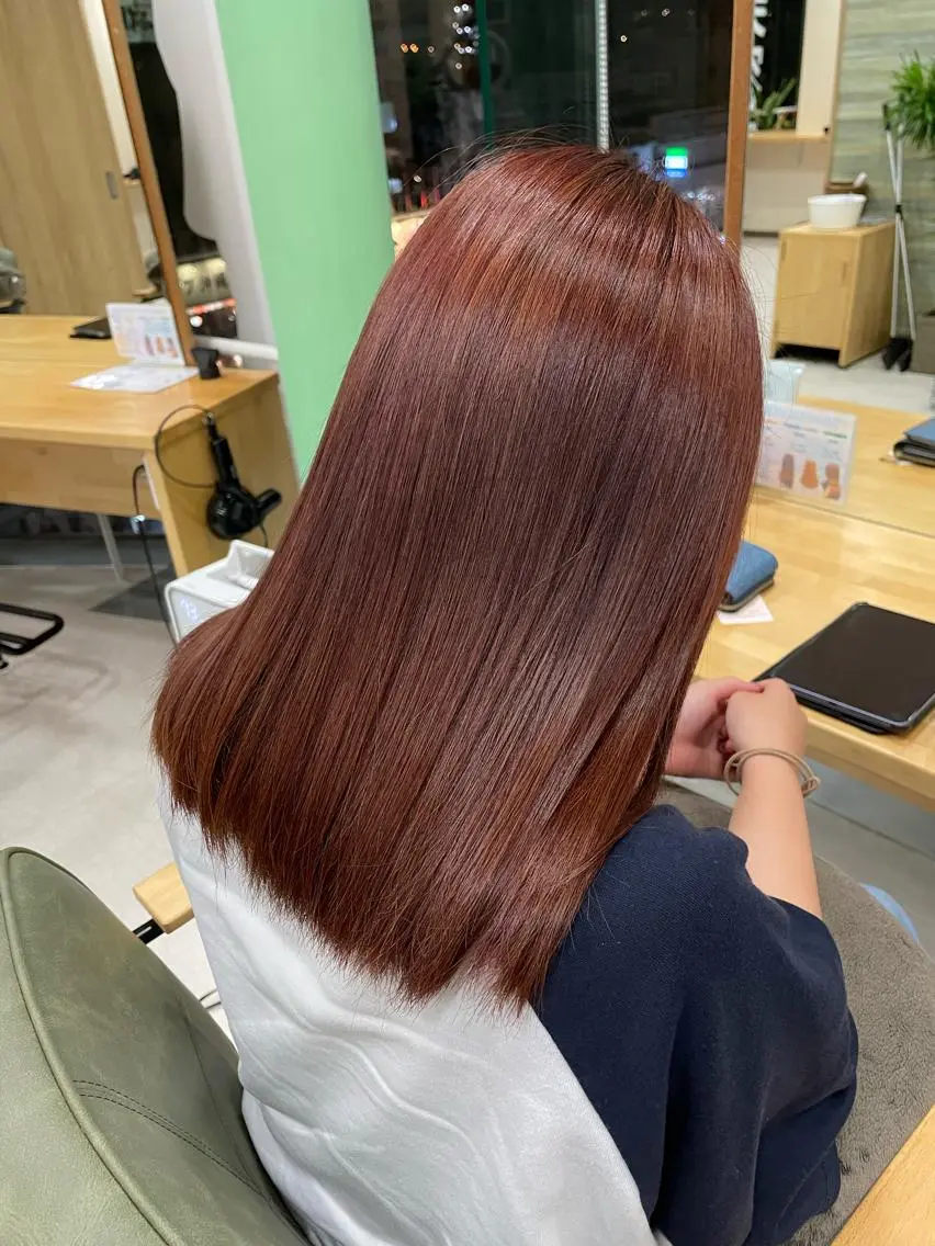 カラー カット ヘアカラー トリートメント 謝花 萌のヘアスタイル