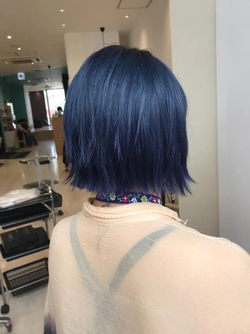ショート カラー ブルーカラー ブルーバイオレット ネイビーカラー バイオレットカラー カット ヘアカラー トリートメント インナーエクステ渋谷 🦋KAJIのヘアスタイル