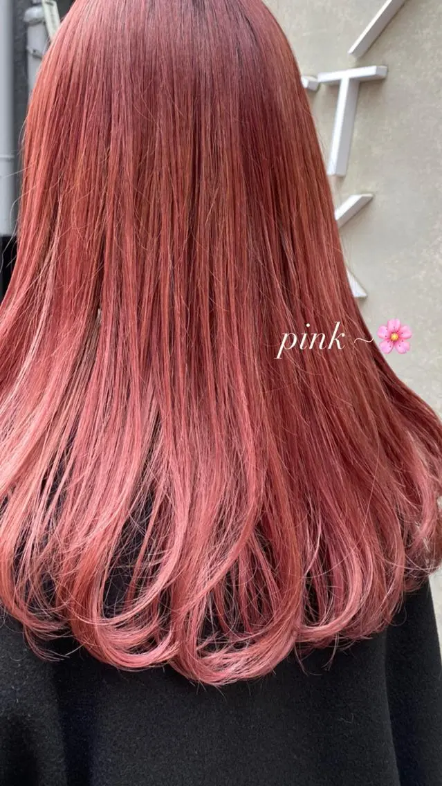 ロング ヘアカラー レイヤーカット カノン🩷のヘアスタイル