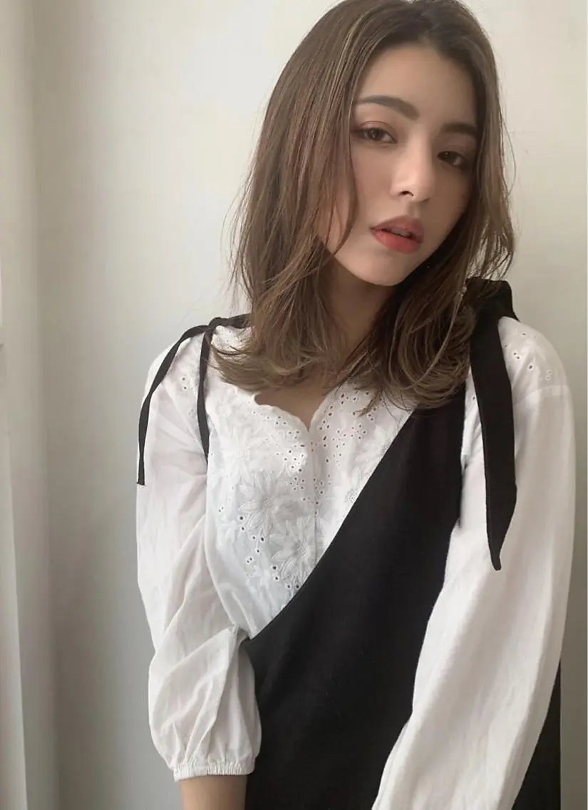 カラー & kuのヘアスタイル