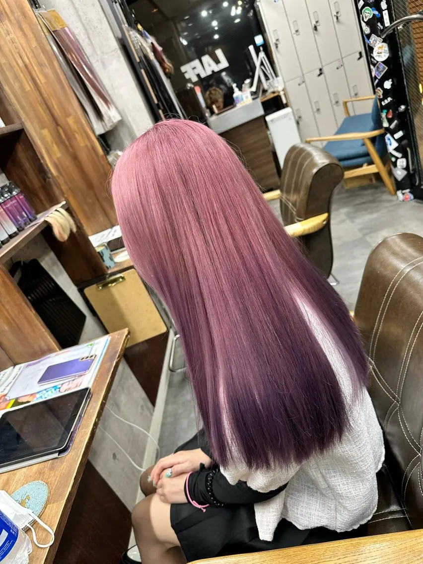 ロング カラー アイブロウ グラデーションカラー ラベンダーカラー ピンクカラー 眉カラー ヘアカラー トリートメント ヘアセット 難波ブリーチカラー 伊藤洋輝のヘアスタイル