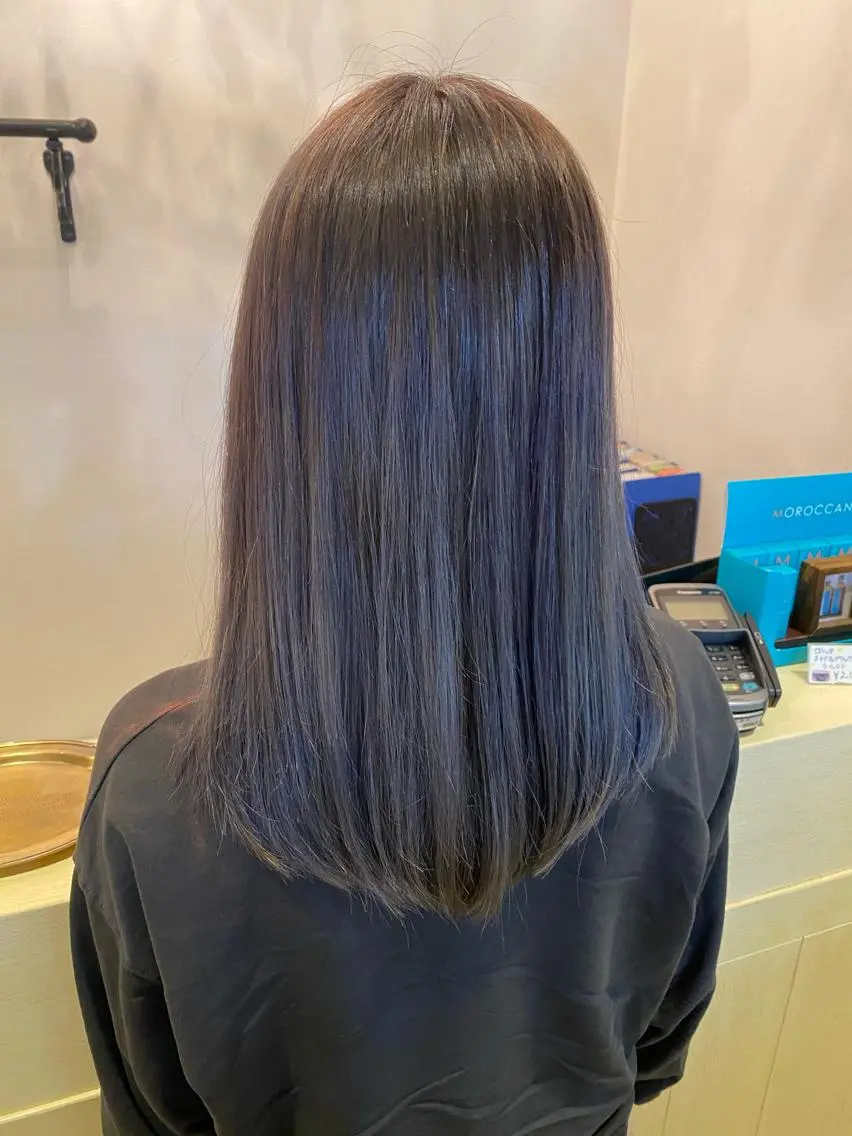 ミディアム カラー バレイヤージュ ハイライトカラー ハイライト レイヤーカット カット ヘアカラー grand juteのヘアスタイル