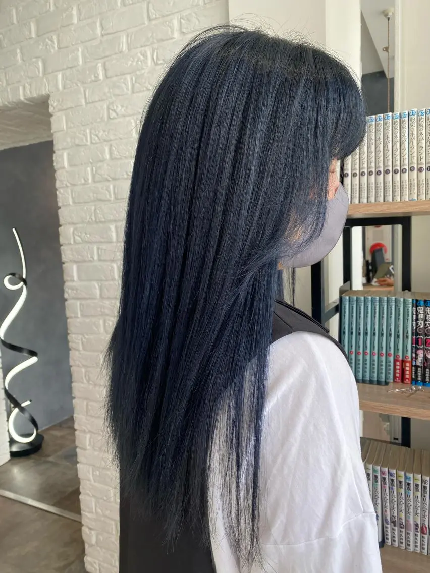 ロング ヘアカラー ハイトーンボブ Mizuki.のヘアスタイル