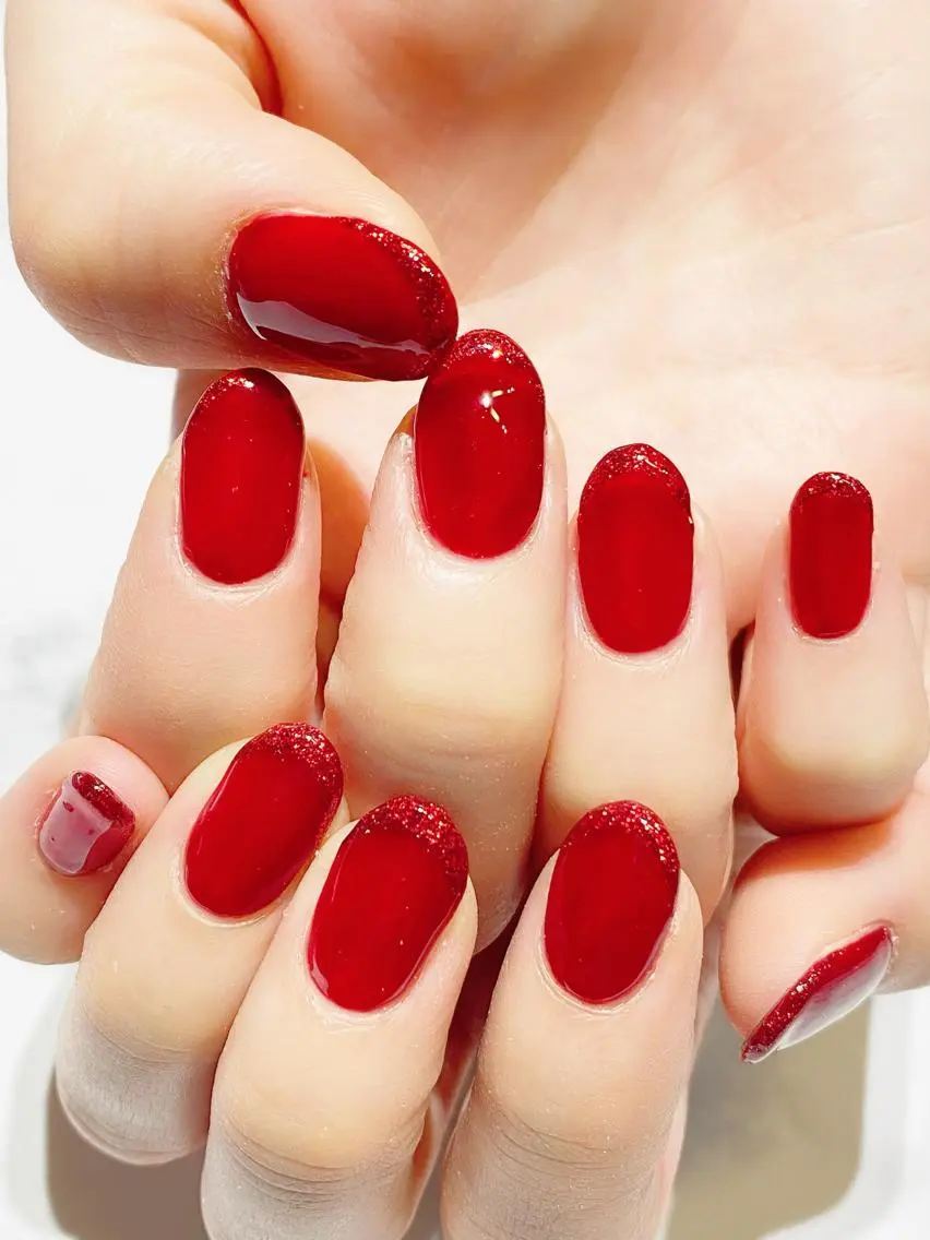 ネイル クリアネイル ジェルネイル 赤色 YUN 💅のネイルデザイン