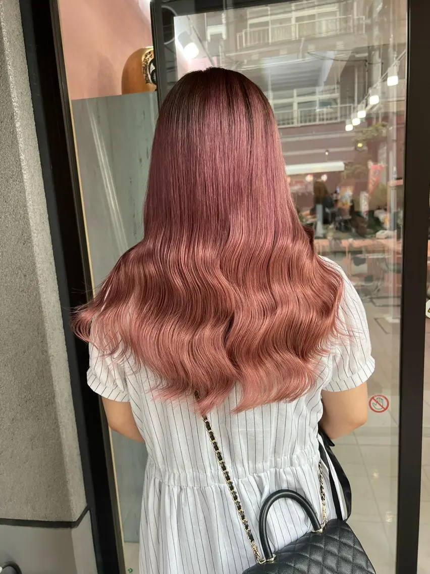 ロング アッシュ アッシュグレー アッシュグレージュ ミストバング ピンクブラウン ヘアカラー トリートメント アニメカラー髪質改善 🎀🐰堀川智史🎀のヘアスタイル