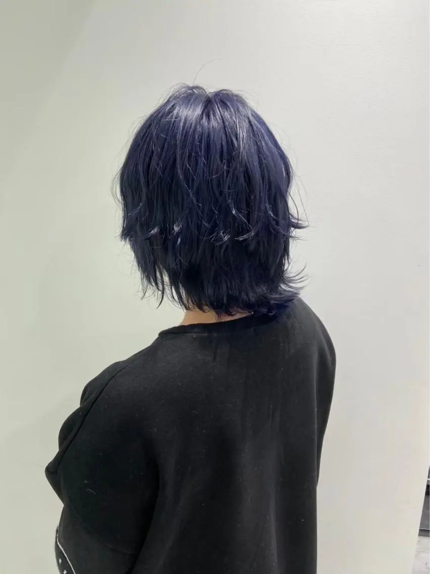 ミディアム 寒色/ベージュヘア ブリーチありMiOのヘアスタイル