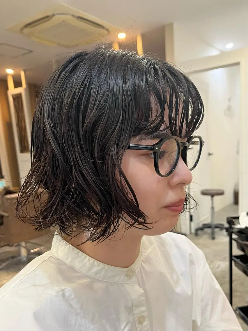 ミディアム カット パーマ ショートスタイル /tomo.のヘアスタイル