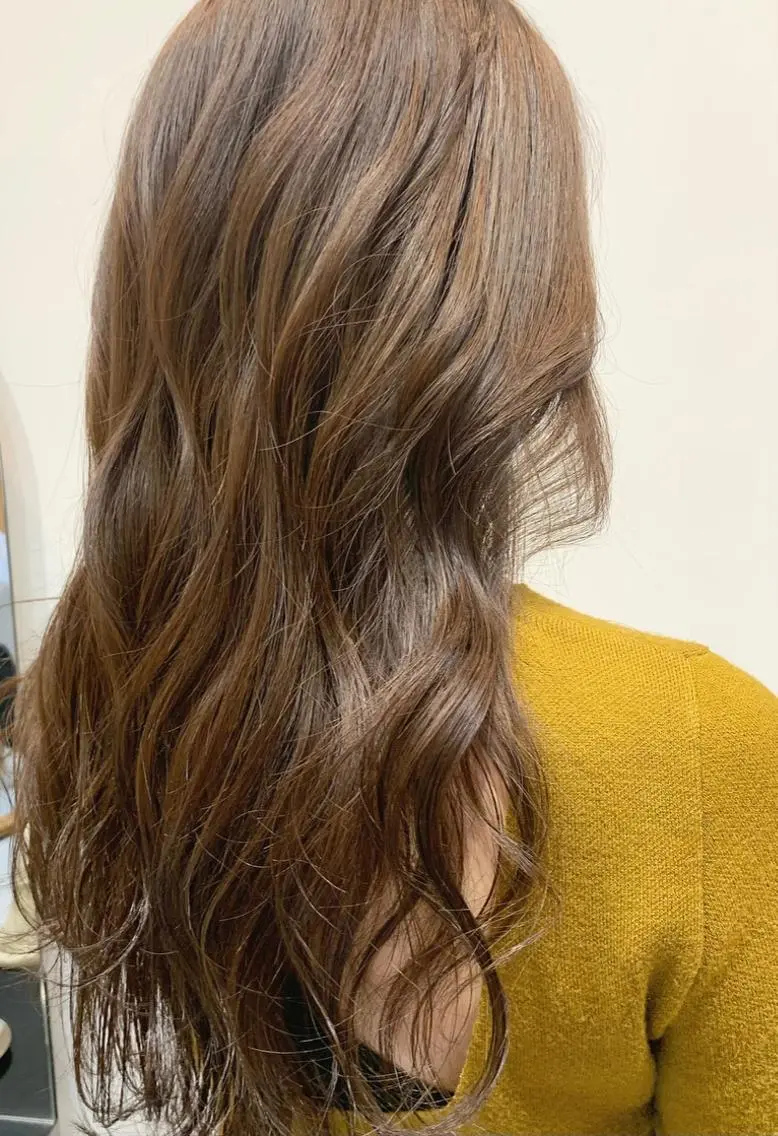 ミディアム カラー ヘアアレンジ REONA🪽✨薬院 レイヤーカット🫧のヘアスタイル