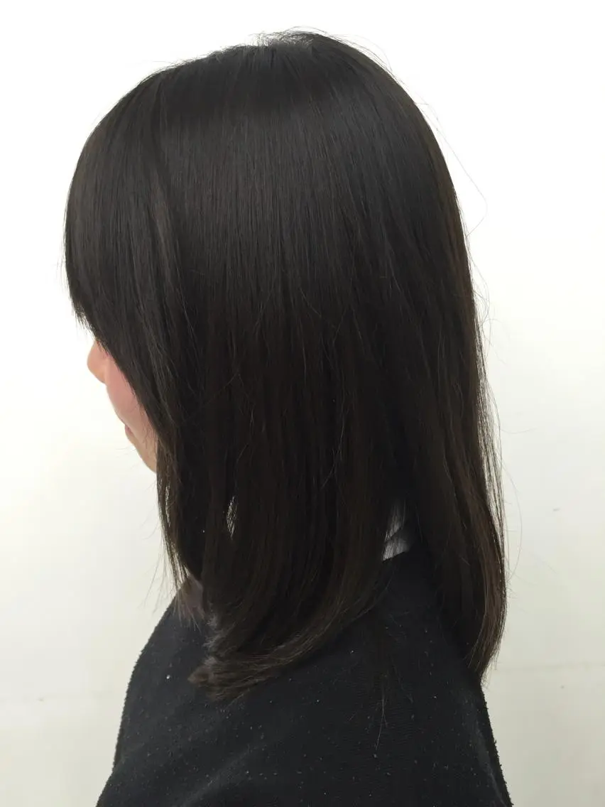 セミロング トリートメント 岩崎 裕司のヘアスタイル