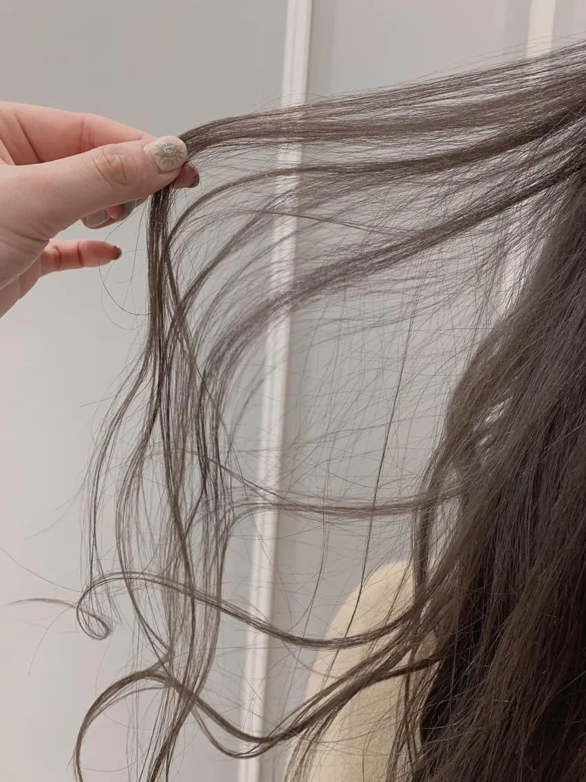 ロング カラー ブリーチ グレージュ カット ヘアカラー トリートメント 🦖鶴岡 香純🦖のヘアスタイル