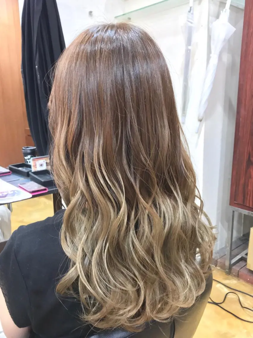 セミロング カラー 韓国レイヤーカット★ 小林大樹のヘアスタイル