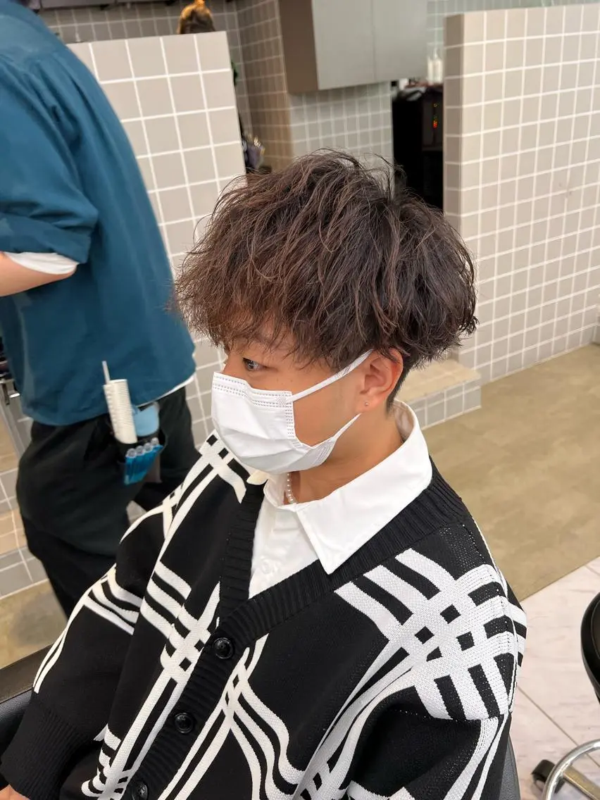 ショート カラー パーマ メンズ メンズ韓国風 マッシュウルフ マッシュ メンズパーマ ツーブロック メンズパーマ特化 TAIGAのヘアスタイル