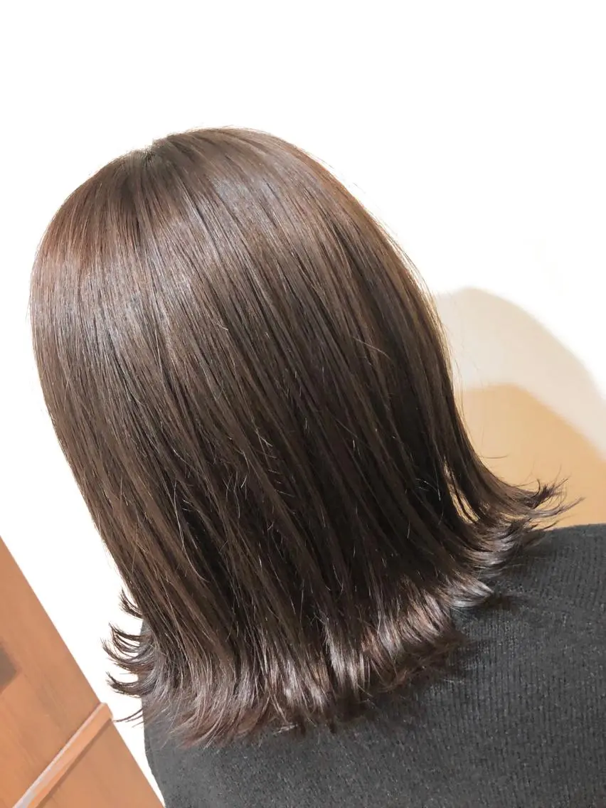 ミディアム カラー アッシュ ベージュカラー 透明感カラー カット ヘアカラー トリートメント 💓シールエクステ ルミエールのヘアスタイル