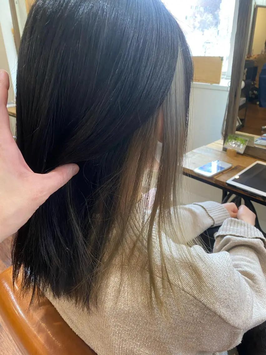 ミディアム インナーカラー🦔 🐾KEISUKEのヘアスタイル