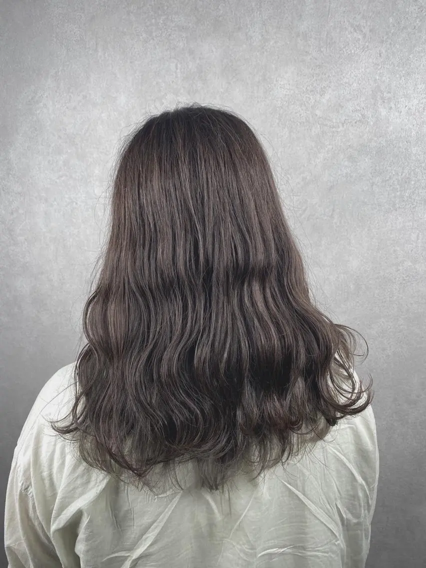 セミロング ＳＨＩ ＺＵのヘアスタイル