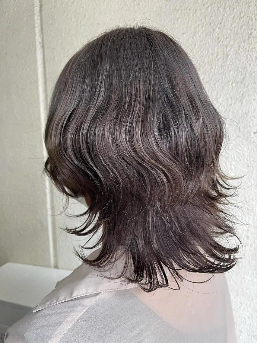 カラー グレージュ ヘアカラー トリートメント ハナ💎中韓/艶髪 ハイトーン/エクステのマツエク・マツパデザイン