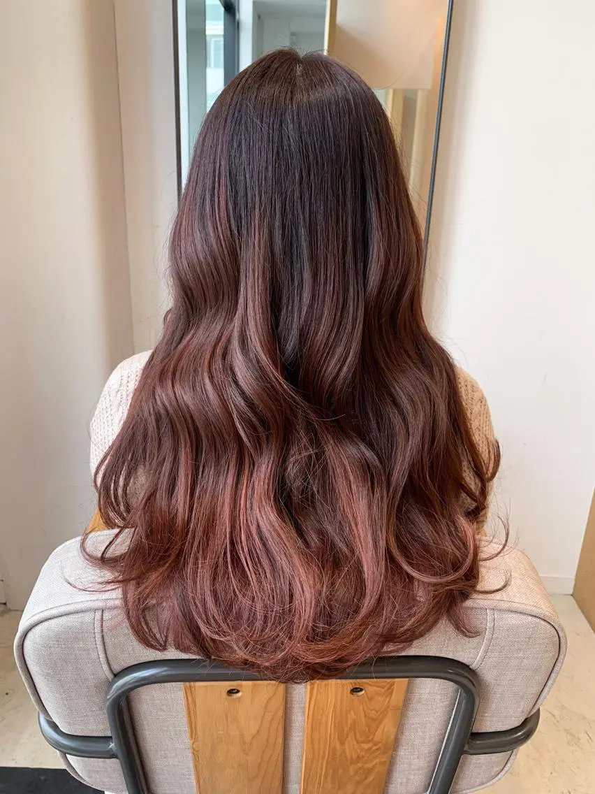 ロング カラー ヘアアレンジ カット ヘアカラー トリートメント yuka .のヘアスタイル