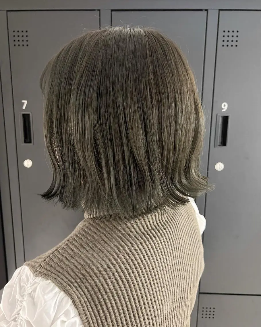 ショート ボブ 暗髪カラー🫐パーマ おくだりんかのヘアスタイル