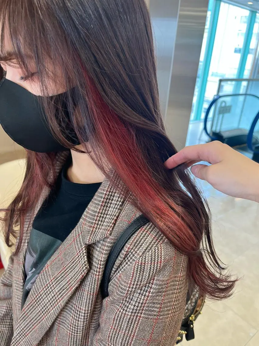 セミロング カラー 暖色/ブリーチカラー 🎀 M i k uのヘアスタイル