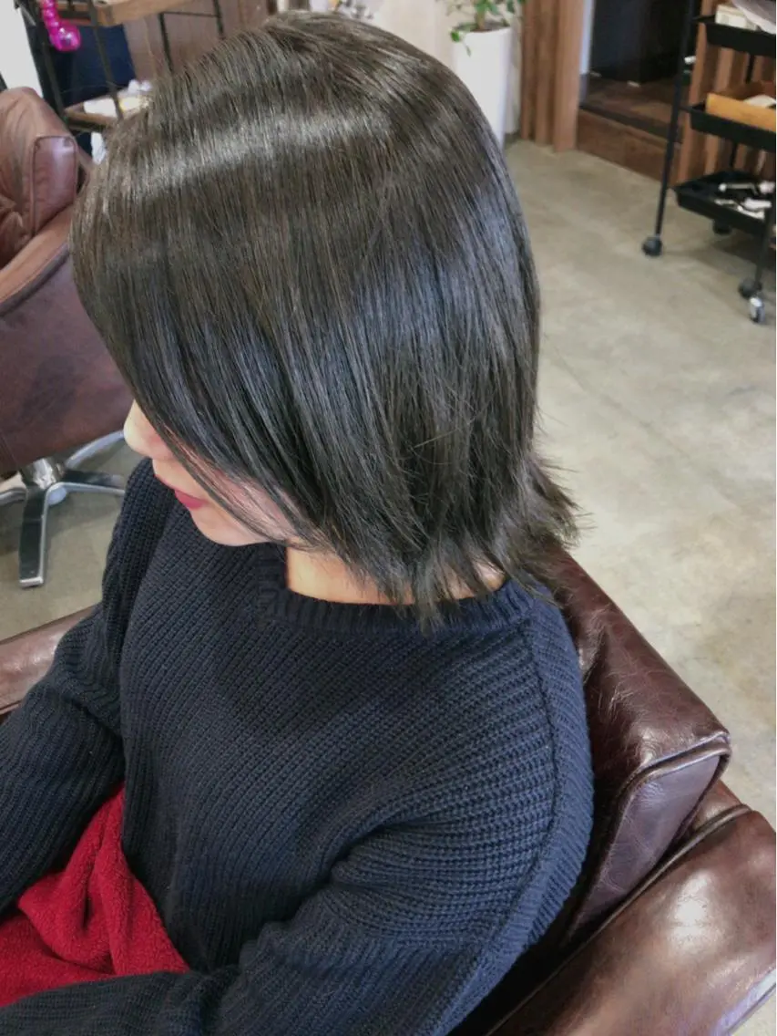 ショート カラー レイヤーカット匠 イソザキノリユキのヘアスタイル
