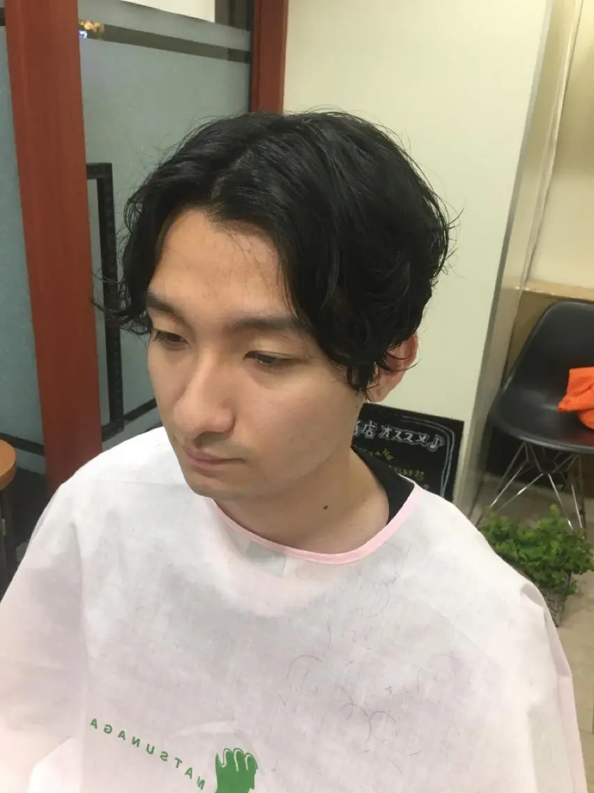 ミディアム パーマ ミディアムパーマ ニュアンスパーマ 垢抜け・メンズパーマ 津山祐紀のヘアスタイル