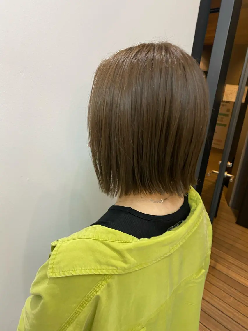 ショート カラー ヒラノホナミ 🫧透ける艶髪🫧のヘアスタイル