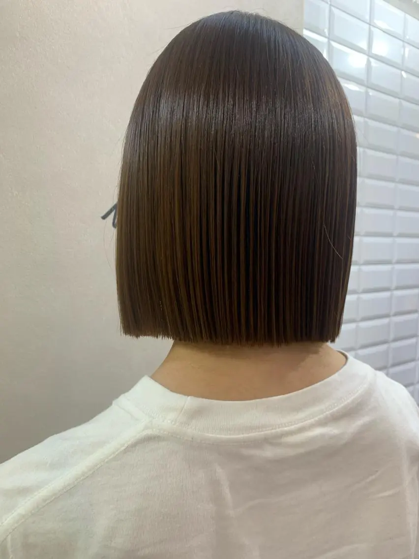 ショート 切りっぱなしボブ ボブ カット トリートメント hubhair レイヤー/透明感のヘアスタイル