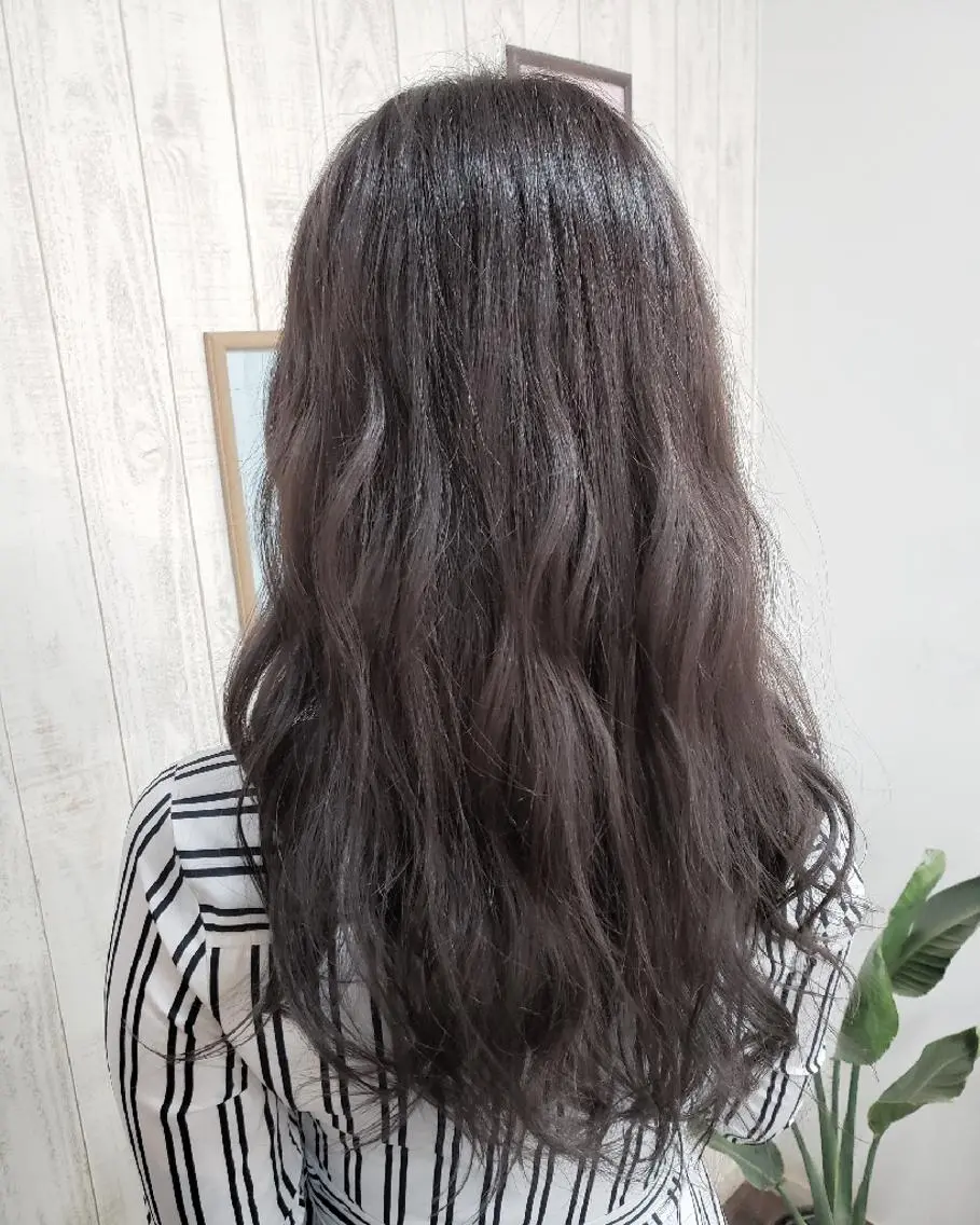 ロング カラー ヘアカラー トリートメント Luana 矢場町のヘアスタイル