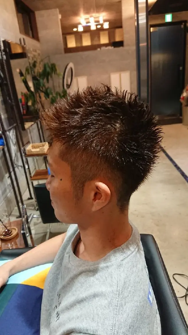 カラー メンズ 浅野  勇貴のヘアスタイル