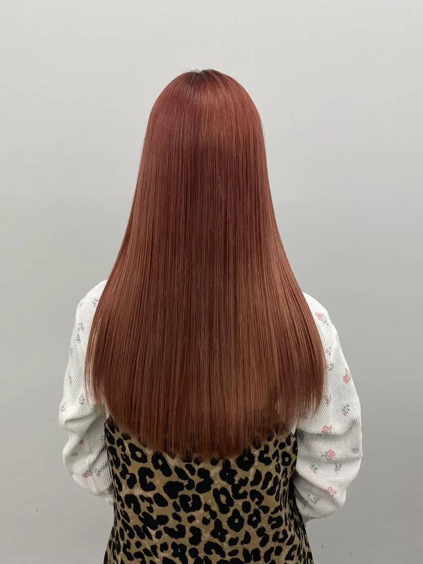 ロング ROCCOeast りんな/ハイトーン♡のヘアスタイル