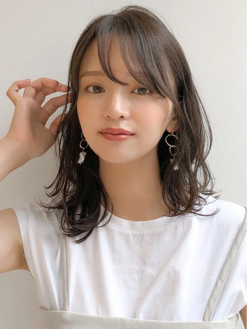 ミディアム カラー くびれヘア レイヤー×髪質改善✨ 渋谷/佐藤侑哉のヘアスタイル