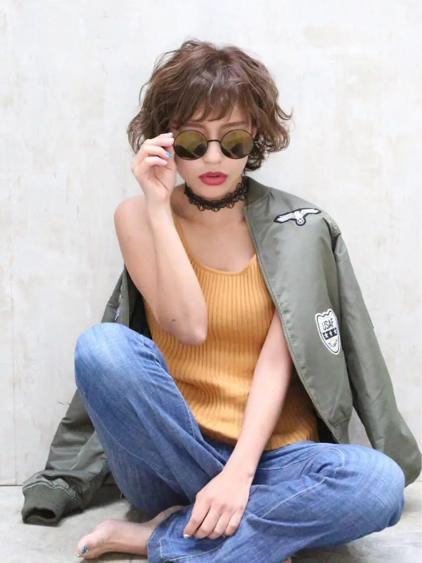 ショート ミディアム カラー パーマ ヘアアレンジ ハイトーンブリーチ 土坂 由志【京都】のヘアスタイル