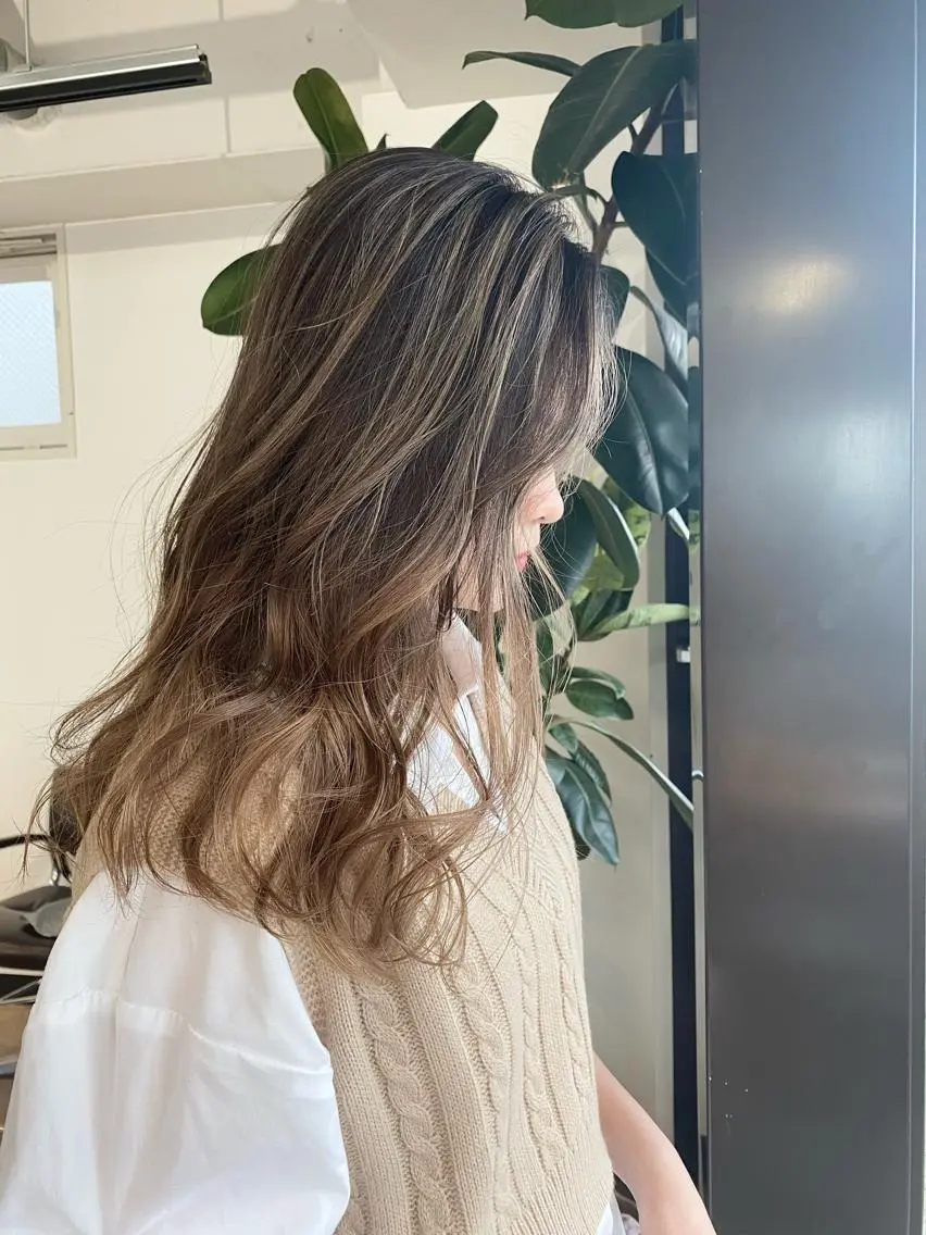ロング カラー 桜木町駅徒歩5分 ハイライト横浜No1のヘアスタイル