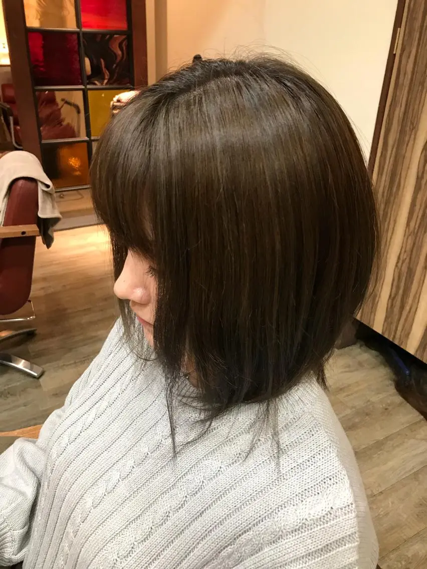 ミディアム カラー アッシュ ブリーチ ハイライトカラー ハイライト ヘアカラー 松村 未央のヘアスタイル