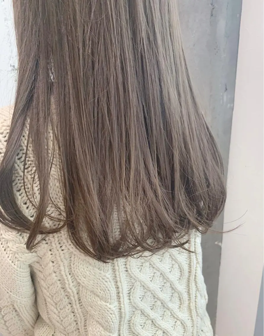 ロング カラー ヘアアレンジ アディクシーカラー ベージュカラー ブリーチ モカベージュ ブリーチなしカラー mayu🤍 透明感カラーのヘアスタイル