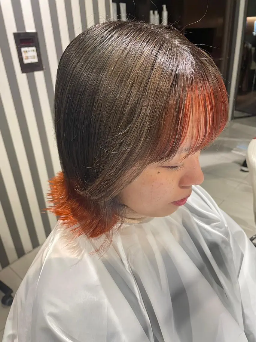カラー オレンジ 岡野 芽依のヘアスタイル