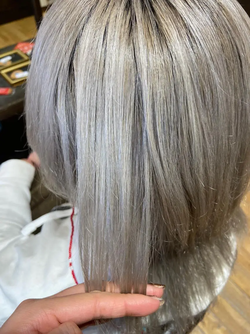 カラー 優子/ 似合わせカットカラーのヘアスタイル