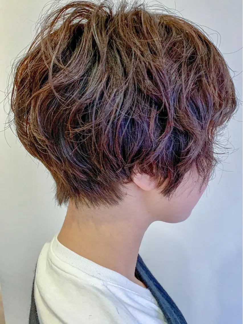 パーマ 💜ショート💜 ウルフ、ボブ二色亜美のヘアスタイル