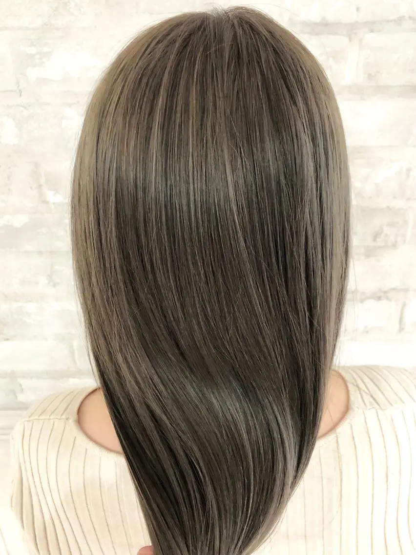 セミロング 白井 秀太郎のヘアスタイル