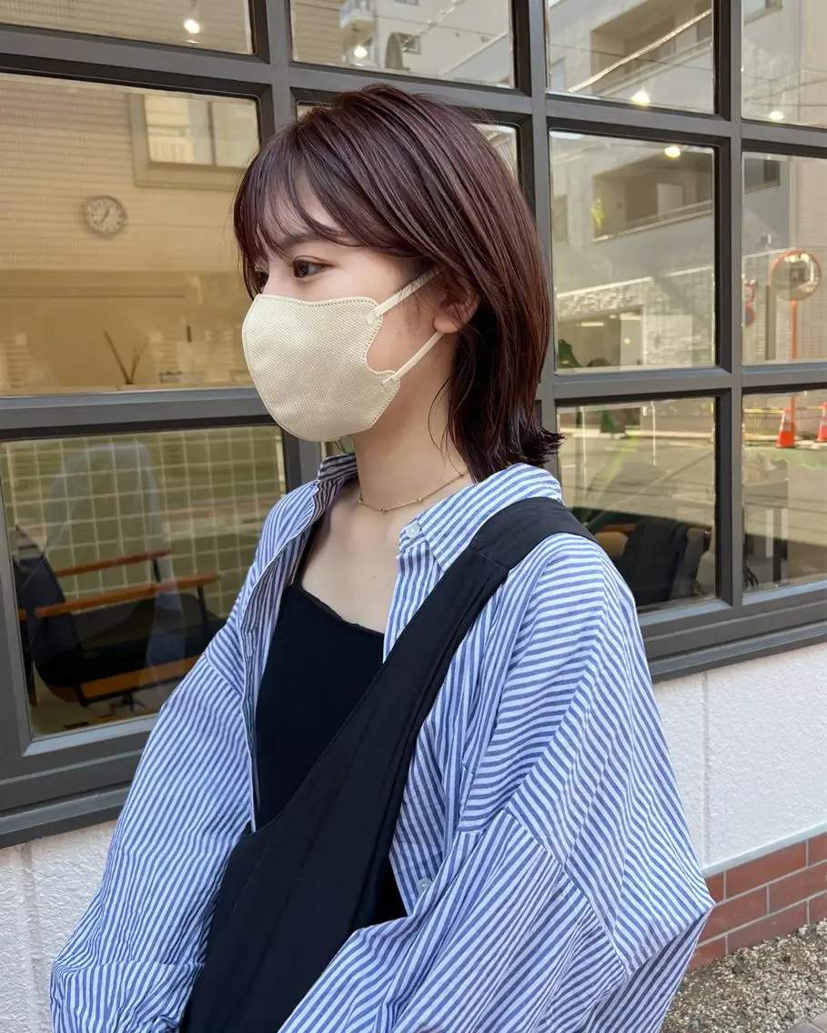 ミディアム カラー 切りっぱなしボブ ショートボブ ボブレイヤー ベージュカラー ブリーチ カット ヘアカラー トリートメント 蔵前 デザインカット KOBAYASHIのその他イメージ