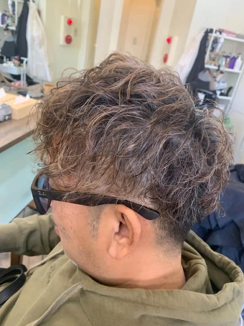 ショート メンズ カット ヘアカラー トリートメント 鶴見 和美のヘアスタイル