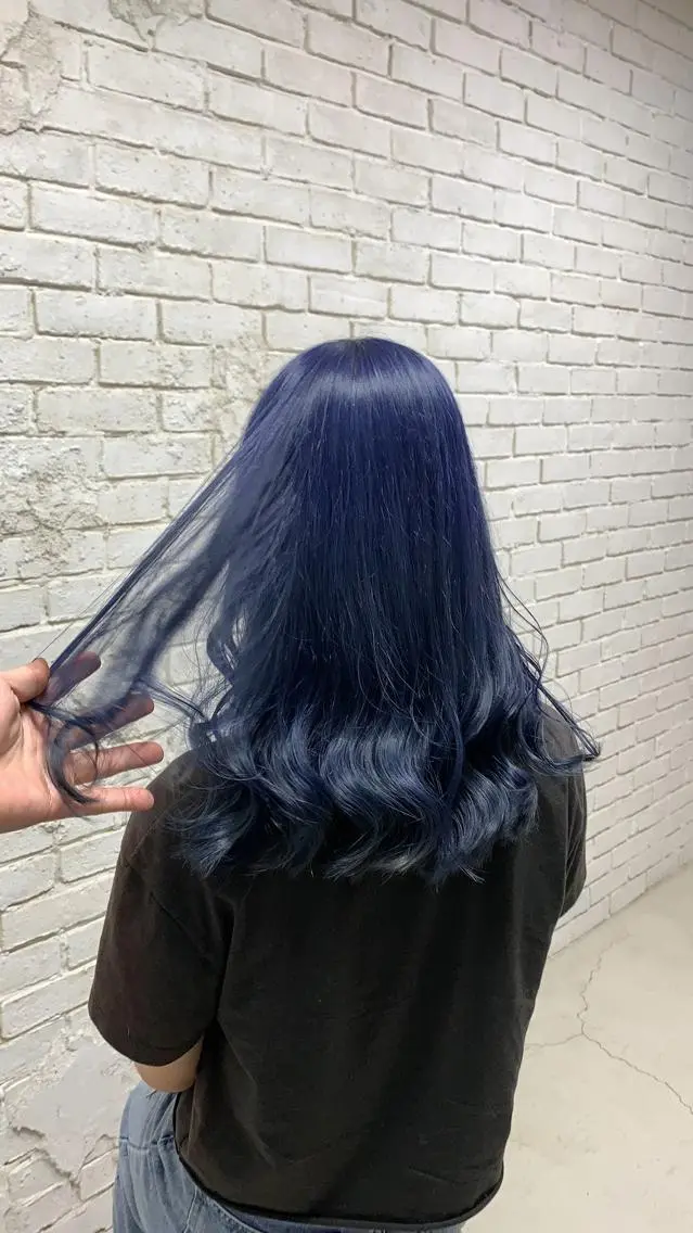 セミロング 派手髪支持率No1 Eisukeのヘアスタイル