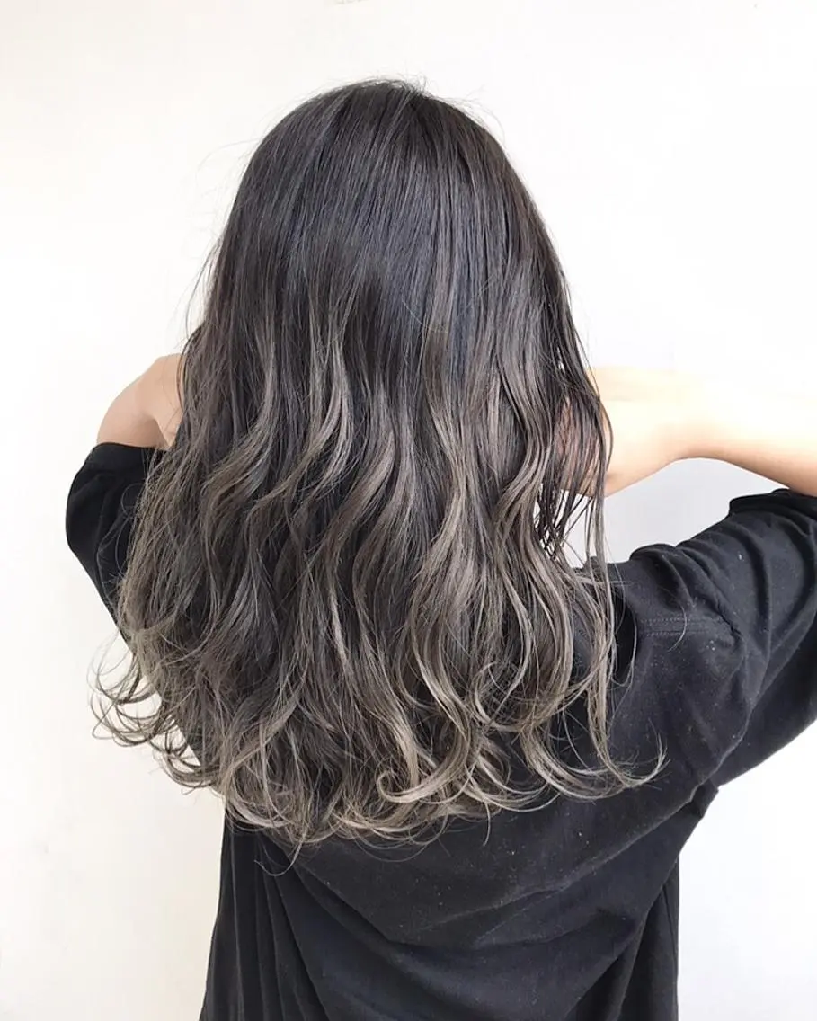 セミロング カラー ヘアアレンジ グラデーションカラー 🟦横浜駅メンズパー マ｜小上馬淳司🟦のヘアスタイル